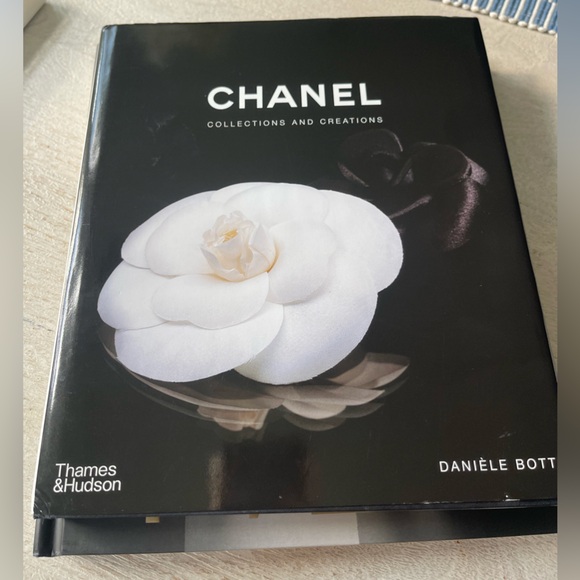 Designer coffee table book set - Picture 6 of 11